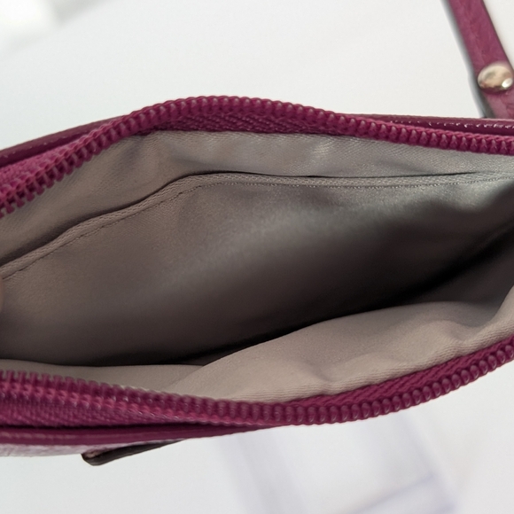 Coach Poppy Purple Wristlet Bag EST 1941 With Hang Tag EUC - Picture 5 of 7